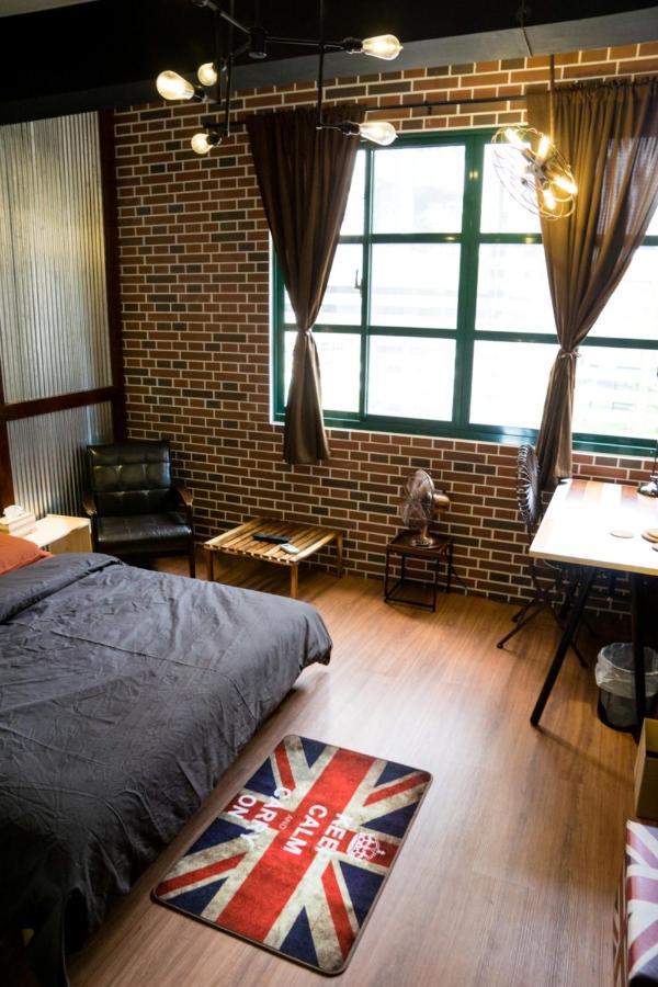 Baker Street London Style Inn Ταϊνάν Εξωτερικό φωτογραφία