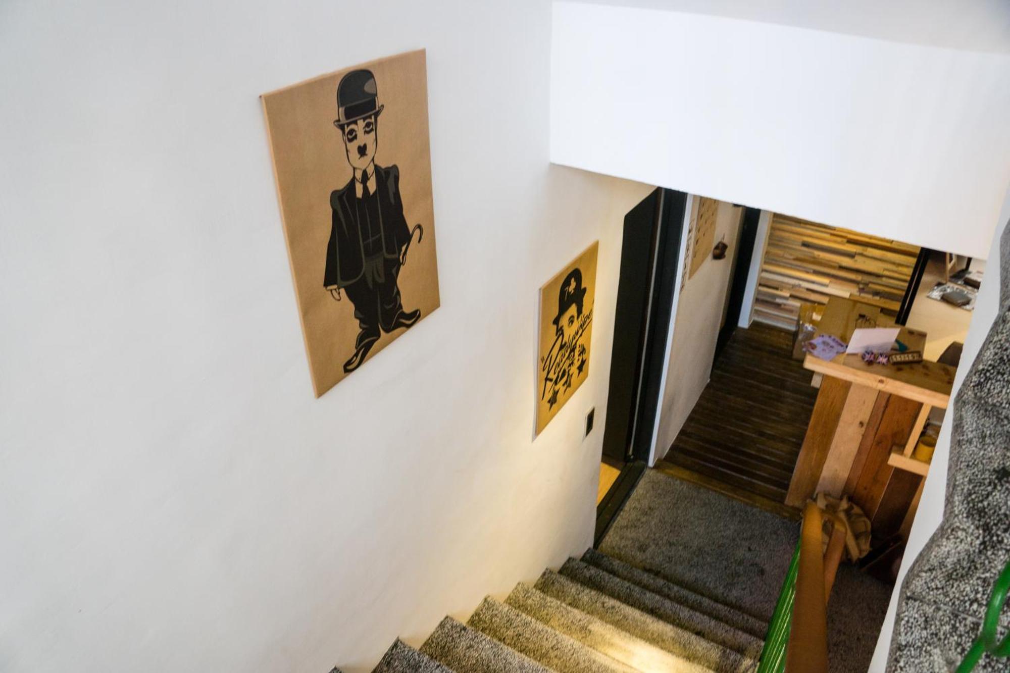 Baker Street London Style Inn Ταϊνάν Εξωτερικό φωτογραφία