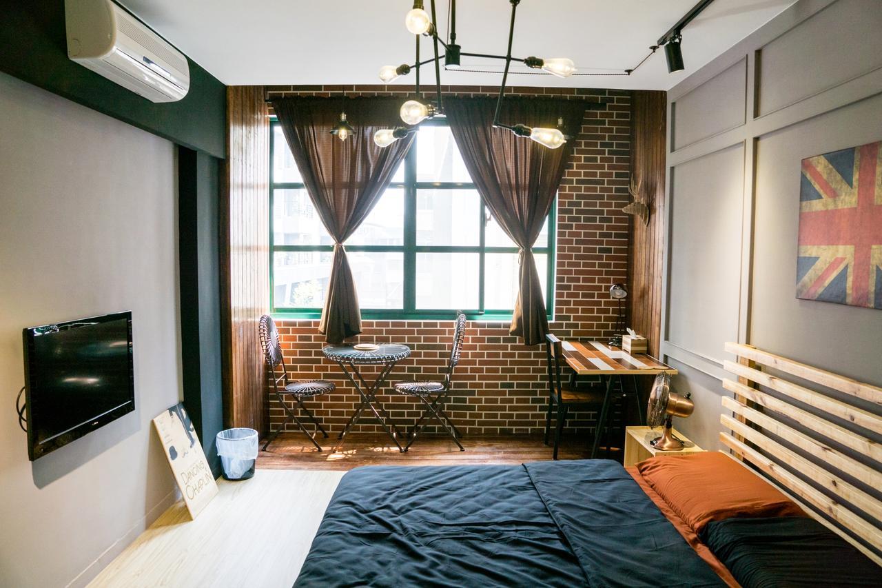 Baker Street London Style Inn Ταϊνάν Εξωτερικό φωτογραφία